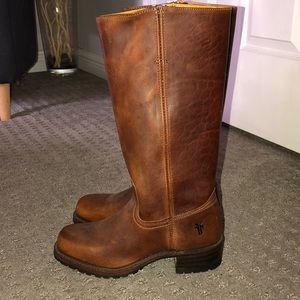 Frye campus lug boot